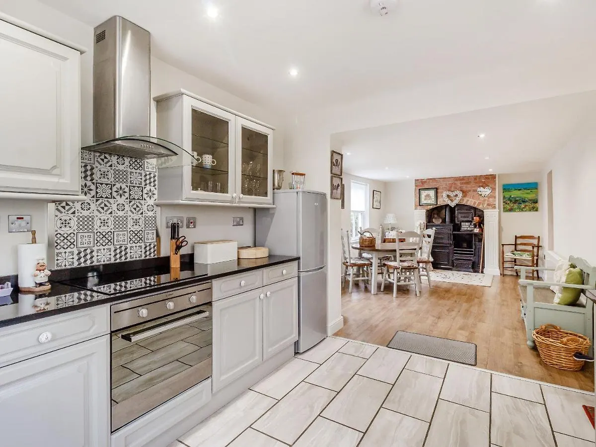 Magnolia Cottage Barton  0*, Barton (Richmondshire)